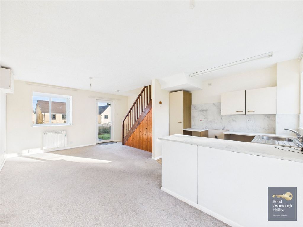 Property photo 2 of 10 Picture No. 33