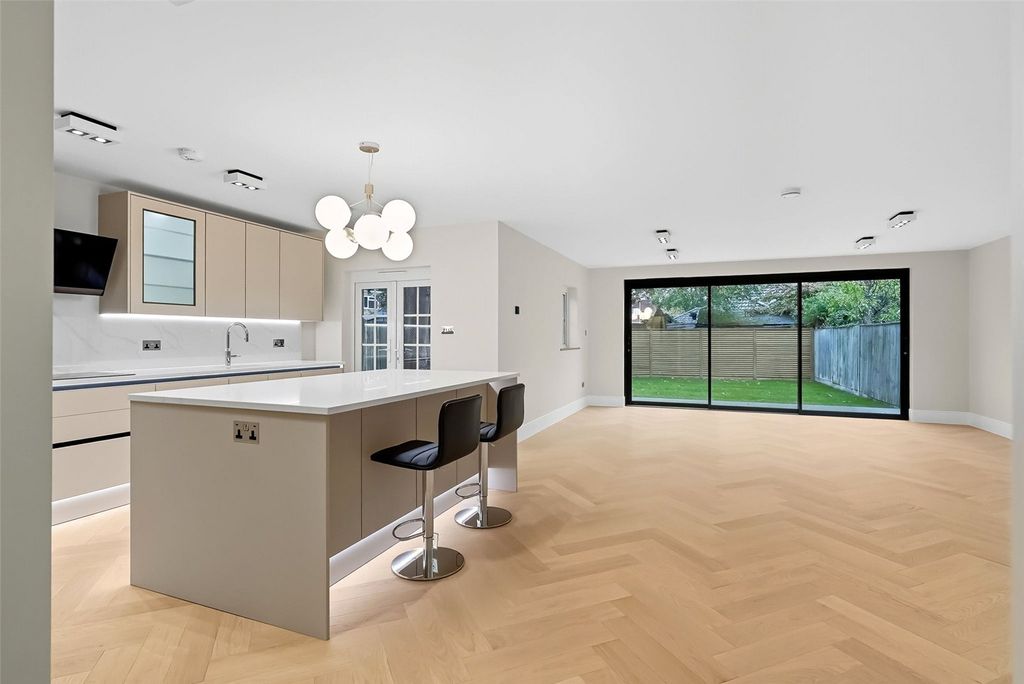 Property photo 3 of 16 Picture No. 07