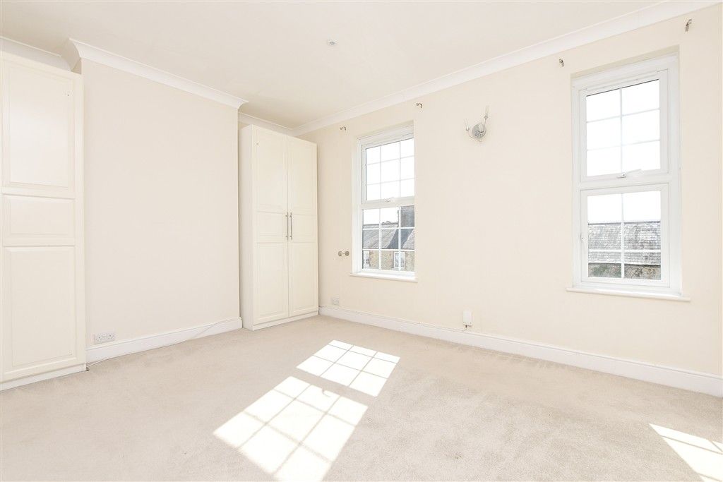 Property photo 1 of 26 Bedroom 2