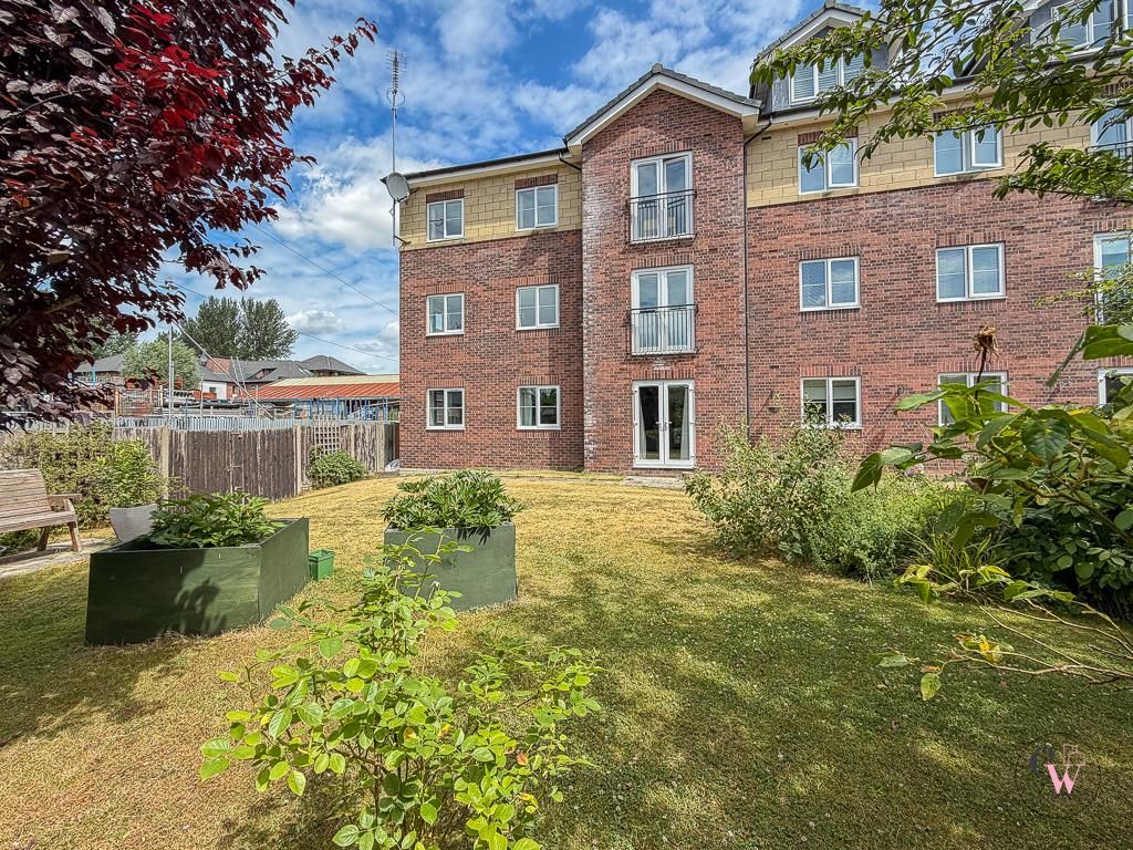 2 bed flat for saleBarony Road, Nantwich CW5
