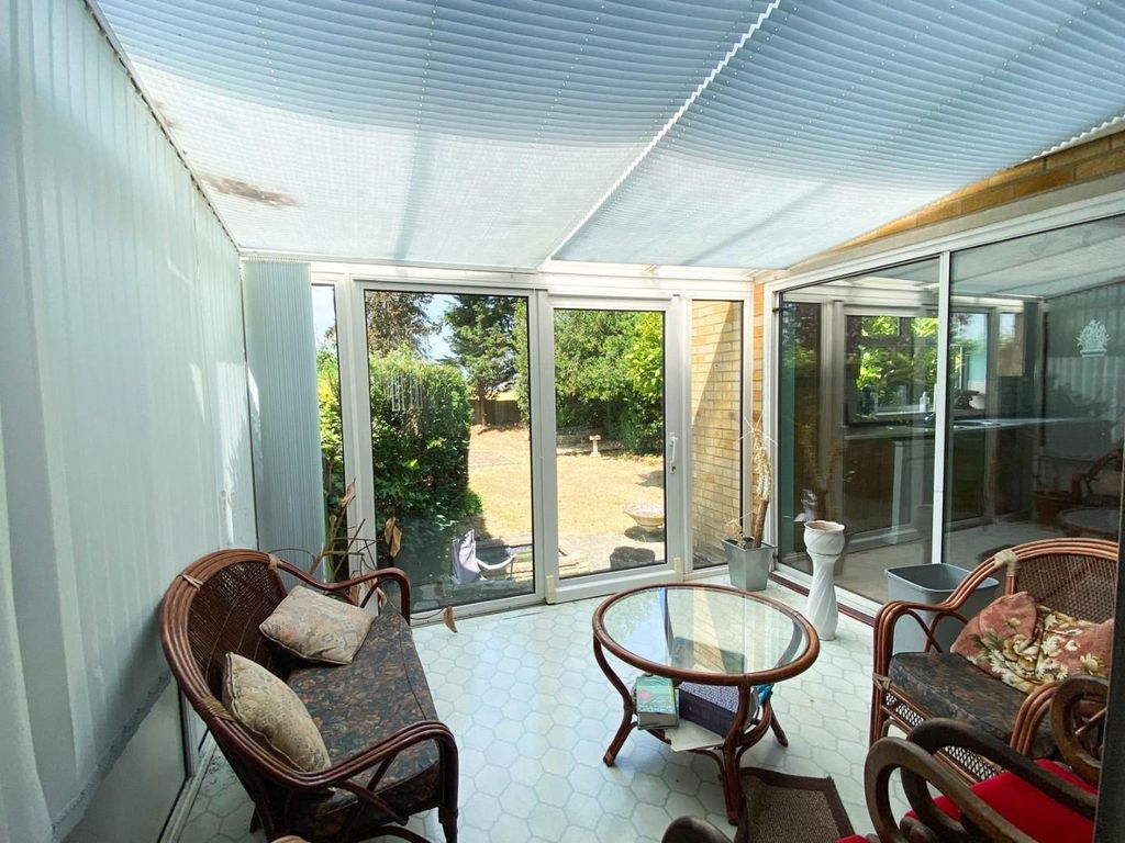 Property photo 3 of 12 6611Df80-901c-4c6c-84E9-Bbf44Fea2Ae4.Jpg
