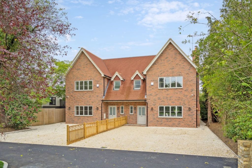 Property photo 1 of 30
