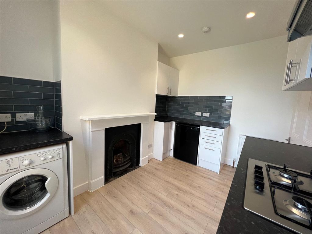 Property photo 2 of 12 8.Jpg