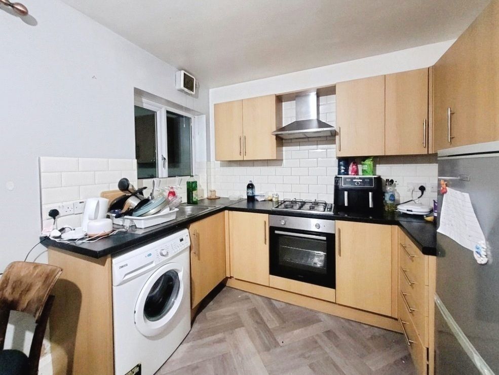 Property photo 2 of 12 Pbox-Img.Jpg