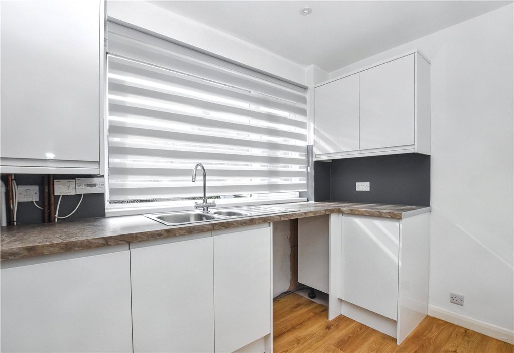 Property photo 3 of 24 Picture No. 29