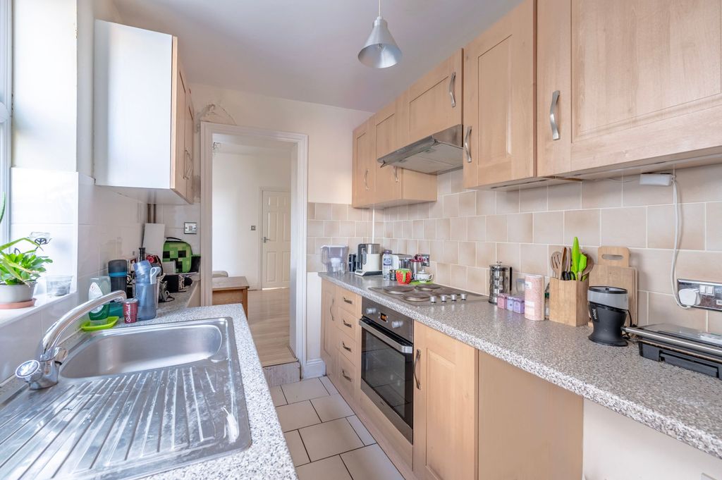 Property photo 3 of 16