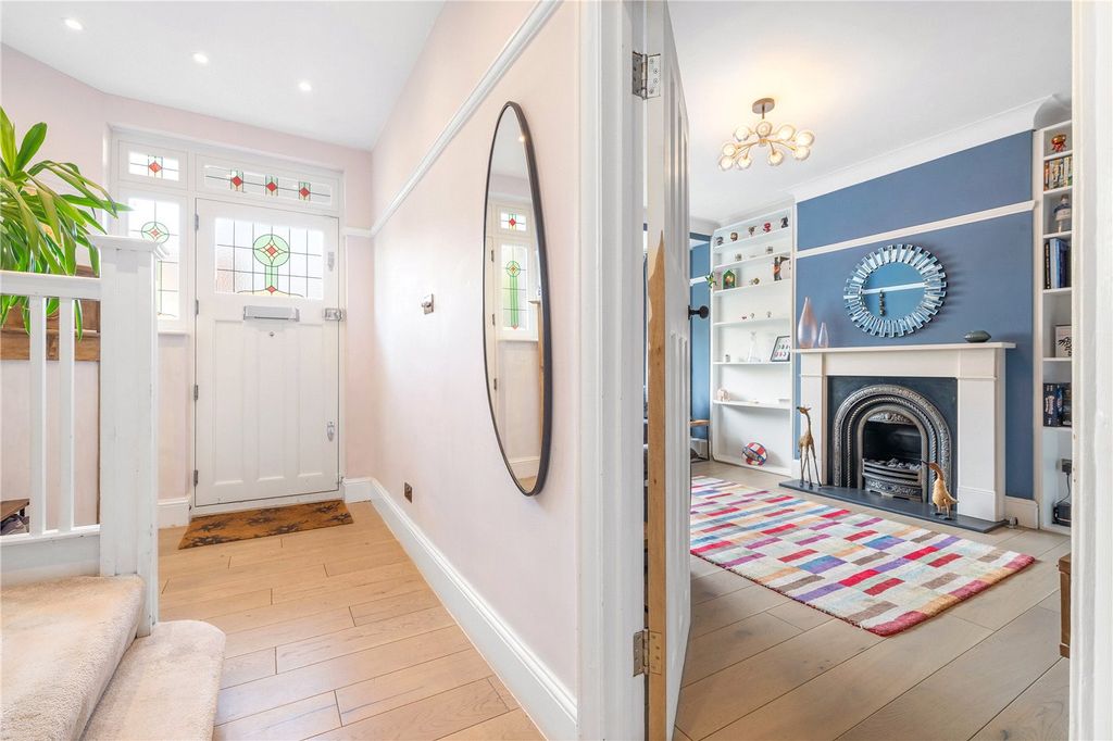 Property photo 2 of 20 Hallway