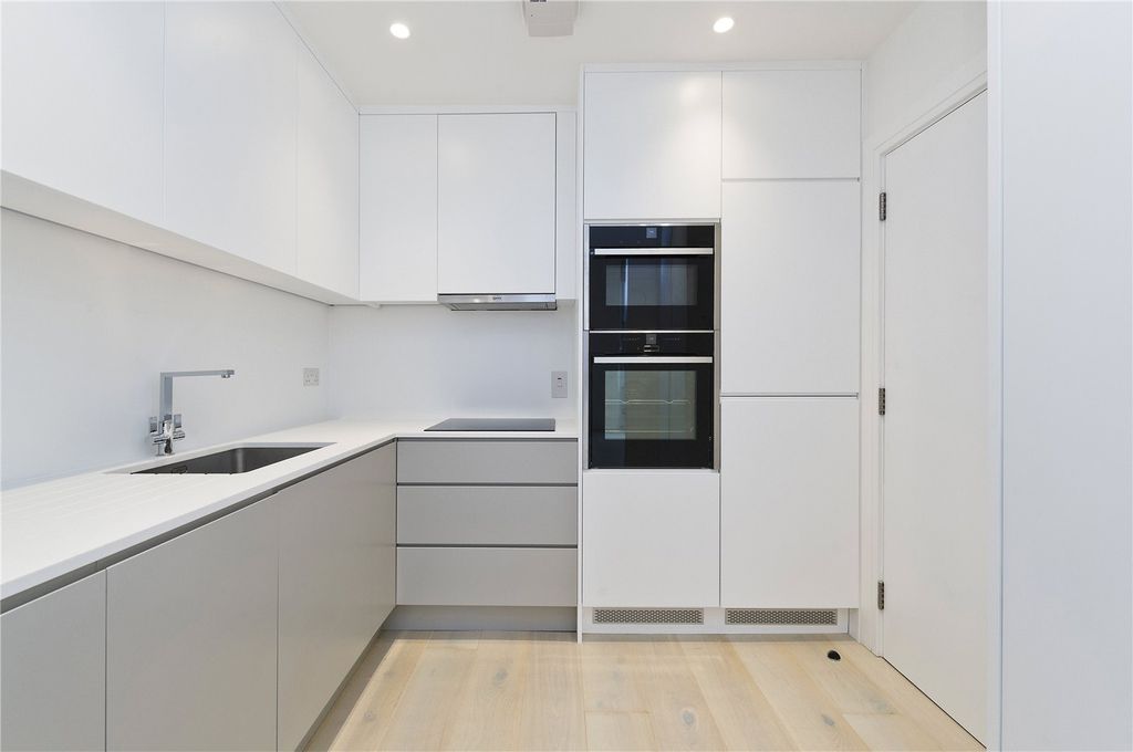 Property photo 2 of 11 Picture No. 25