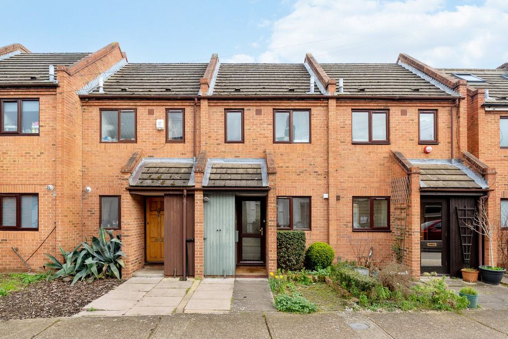 Property photo 2 of 7