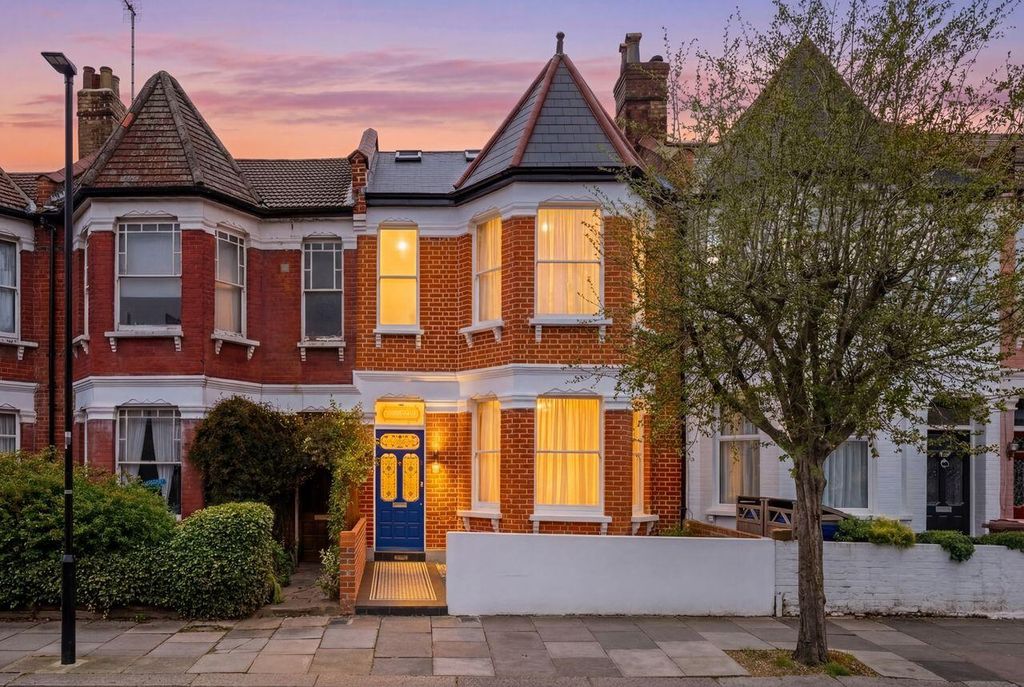 Property photo 1 of 23 Front (Exterior)