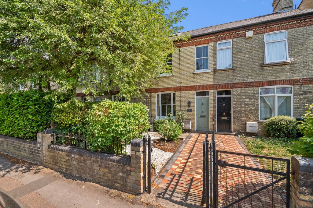 Property photo 1 of 21