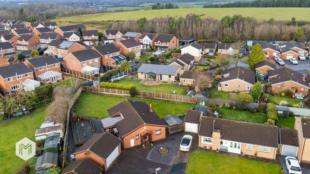 Property photo 2 of 24 Picture No. 16