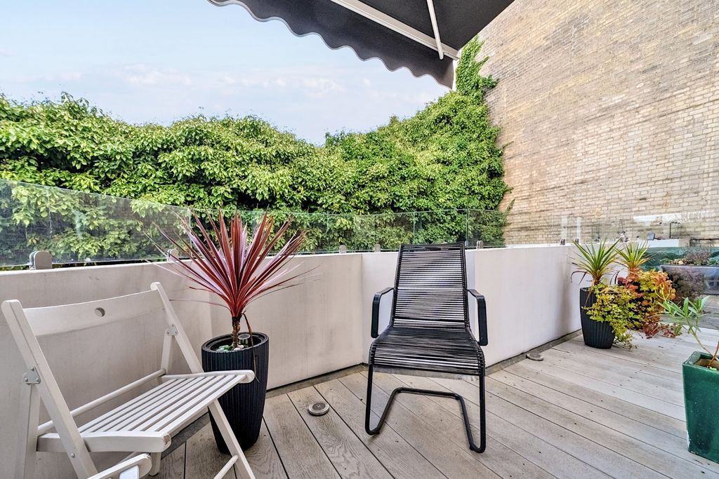 Property photo 2 of 11 Picture No. 03