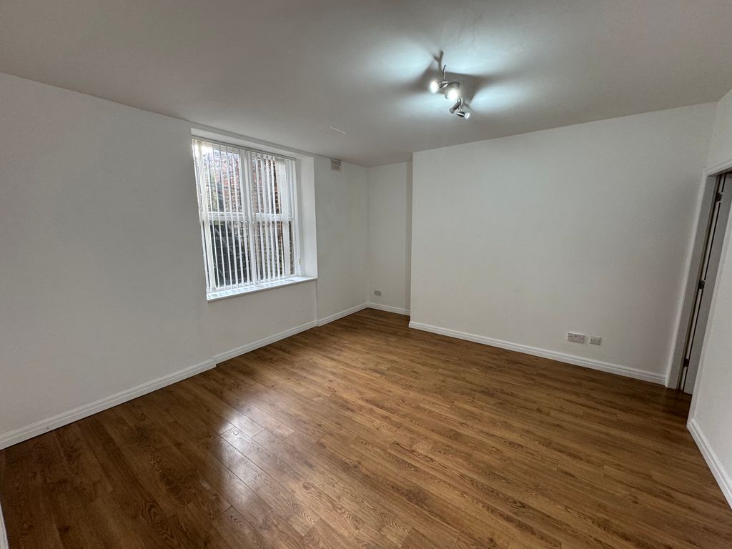 Property photo 3 of 13 Living Room