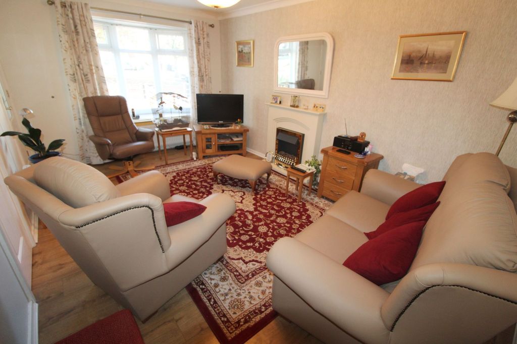 Property photo 3 of 15