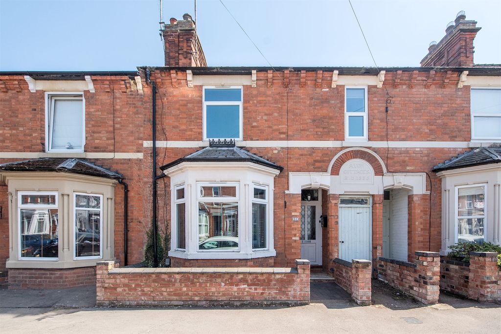 Property photo 1 of 13