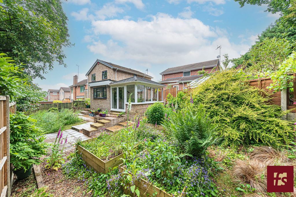 Property photo 1 of 35