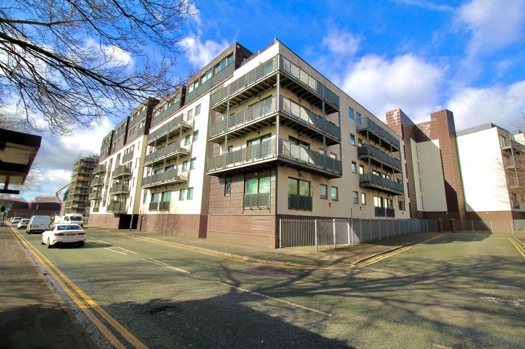 Property photo 1 of 22