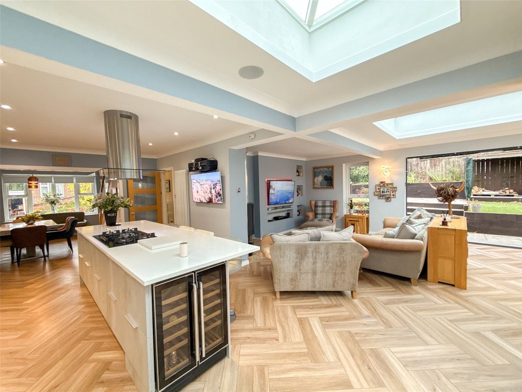 Property photo 2 of 42 Kitchen/Family Area