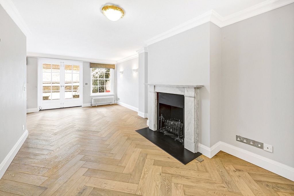 Property photo 3 of 10