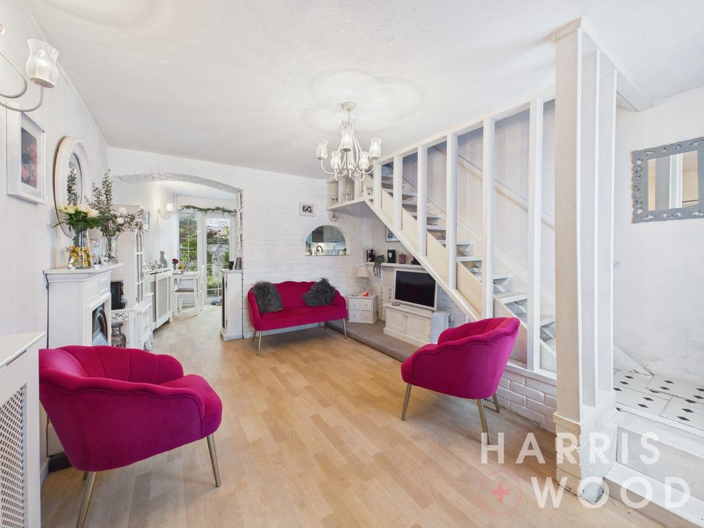 Property photo 2 of 14 5105223