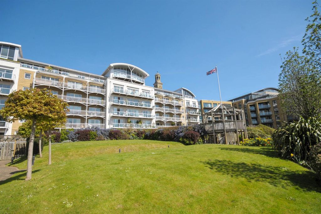 Property photo 1 of 13 Regatta Point 29 Exterior.Jpg