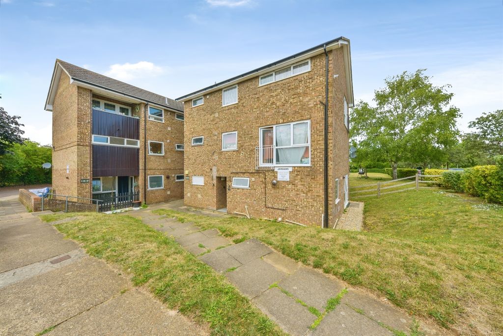 Property photo 2 of 21
