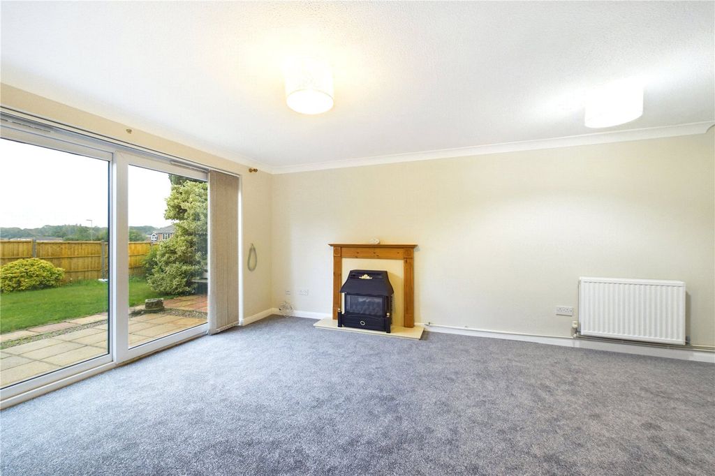 Property photo 3 of 15 Picture No. 10