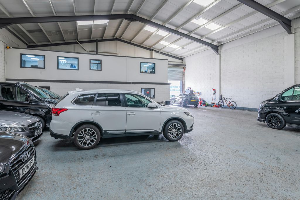 Property photo 3 of 7 Unit 3 Camwal Court, Camwal Rd, Bristol-7.Jpg