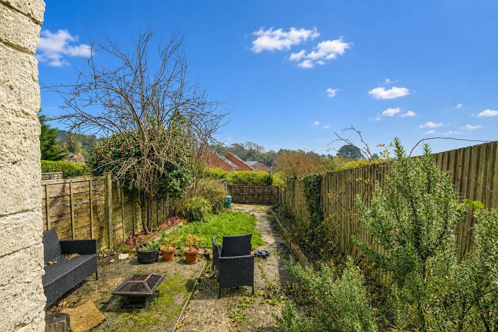 Property photo 2 of 17 2c421989-526d-4632-B399-3Fe7d26A4d20.Png