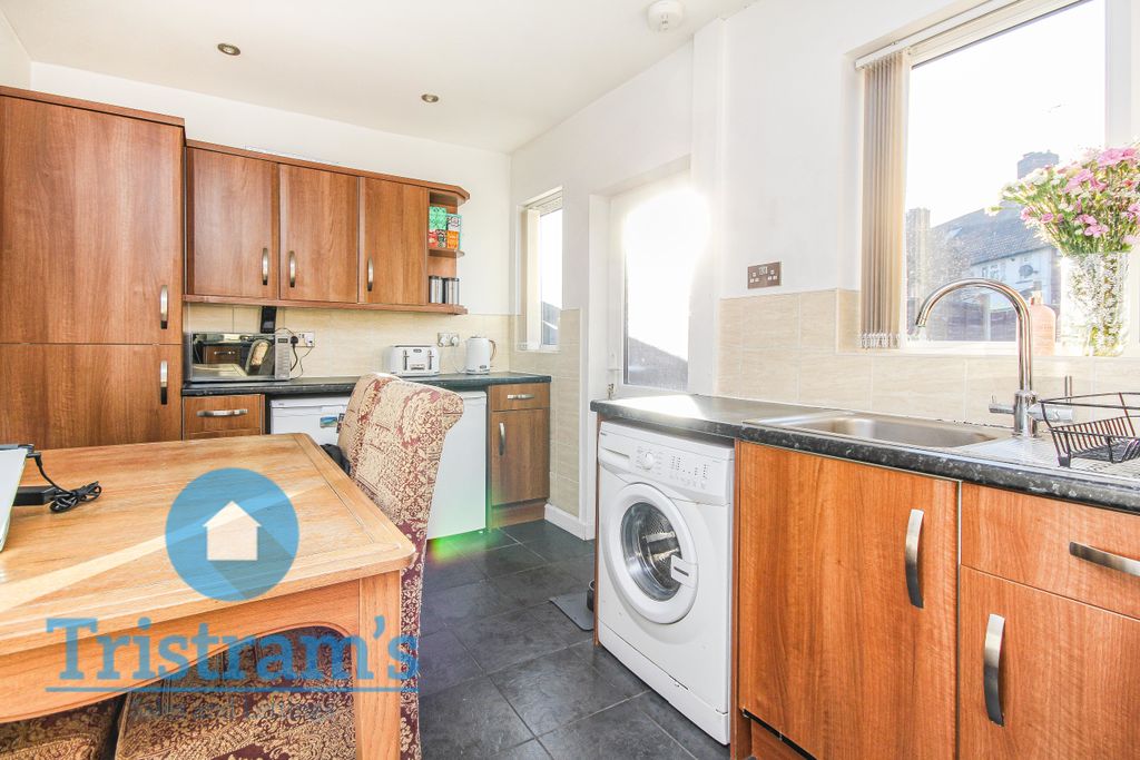 Property photo 3 of 13 Img_9194