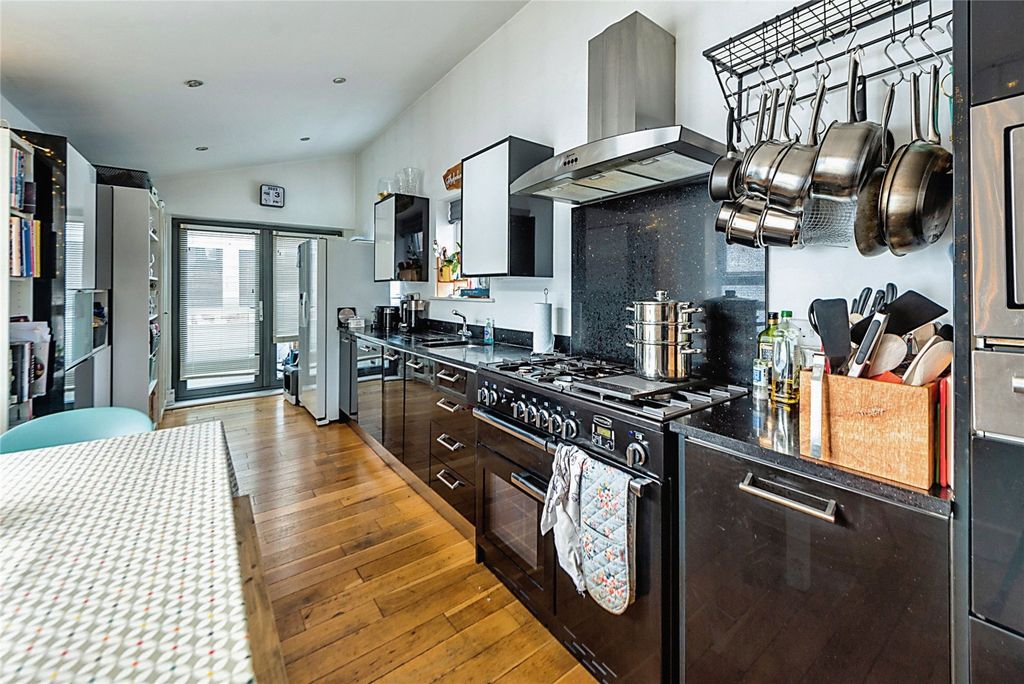 Property photo 1 of 10 Picture No. 36