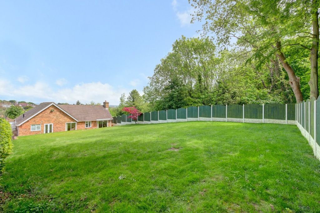 Property photo 1 of 24