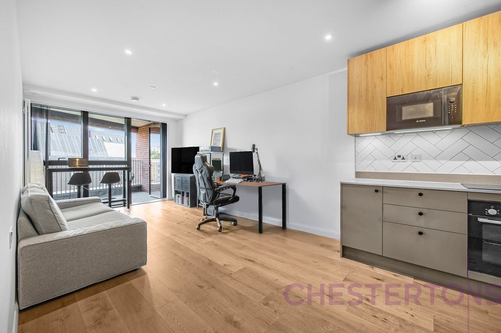 Property photo 1 of 14