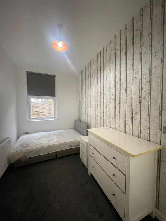 Property photo 1 of 6 Photo-2025-10-13-10-04-57.Jpg