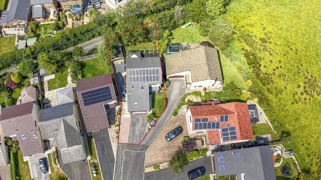 Property photo 3 of 40 Aerial Setting
