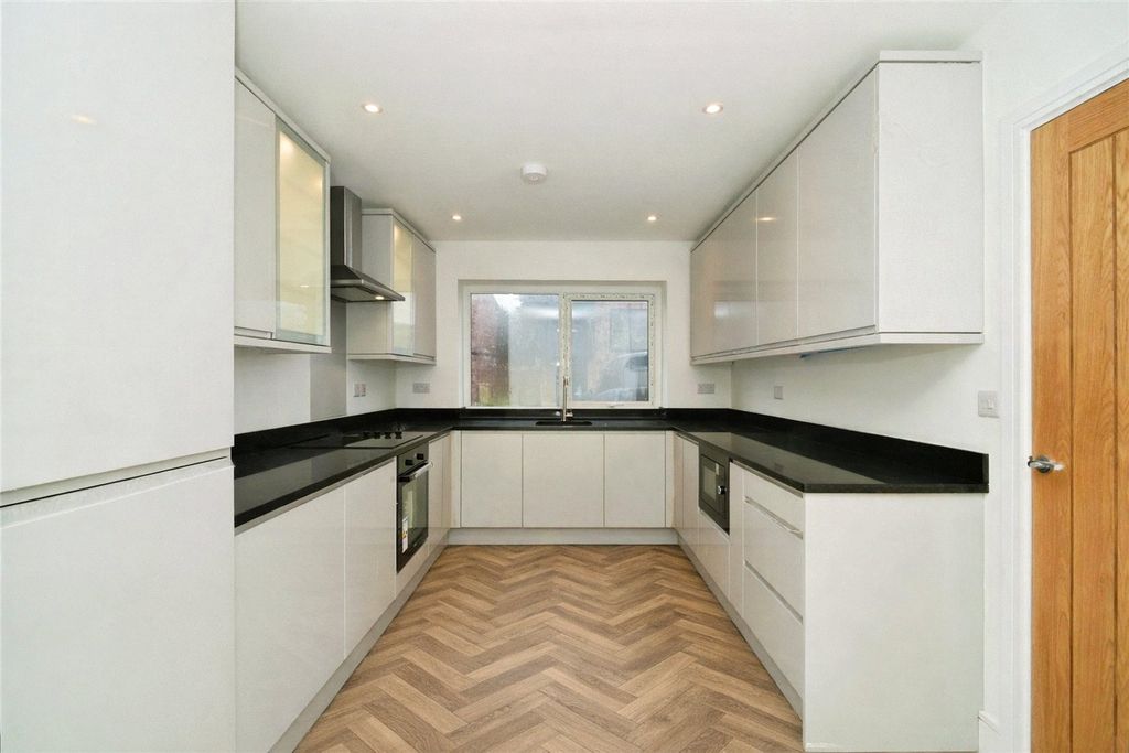 Property photo 2 of 15 Picture No. 78