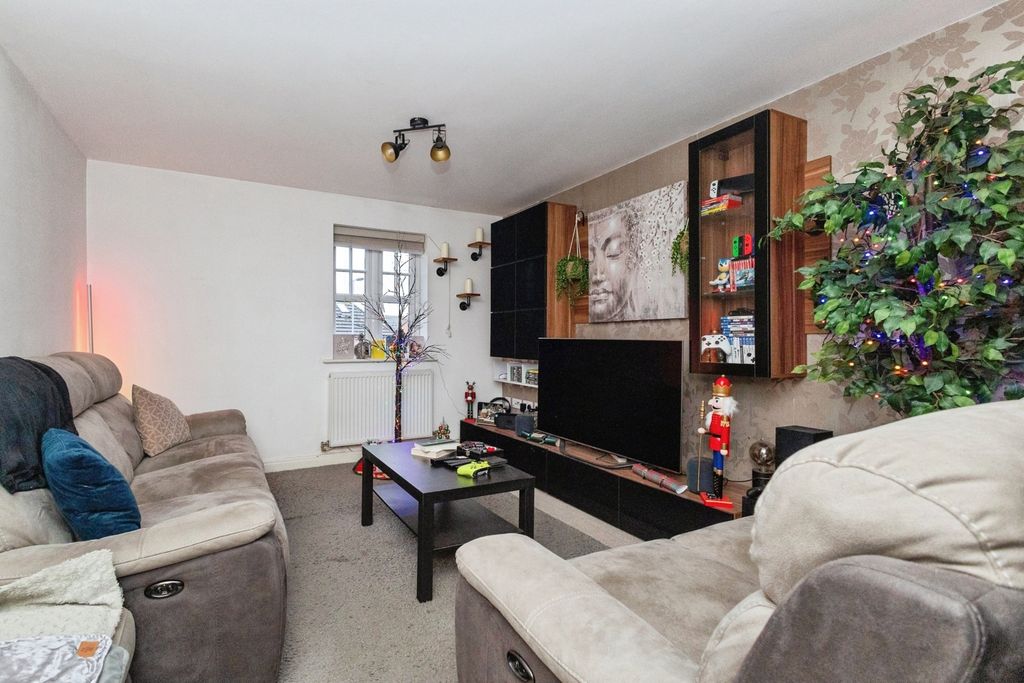 Property photo 2 of 17 Pbox-Img.Jpg