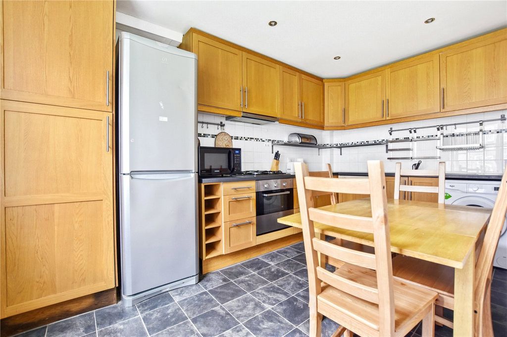 Property photo 3 of 9 Kitchen/Diner