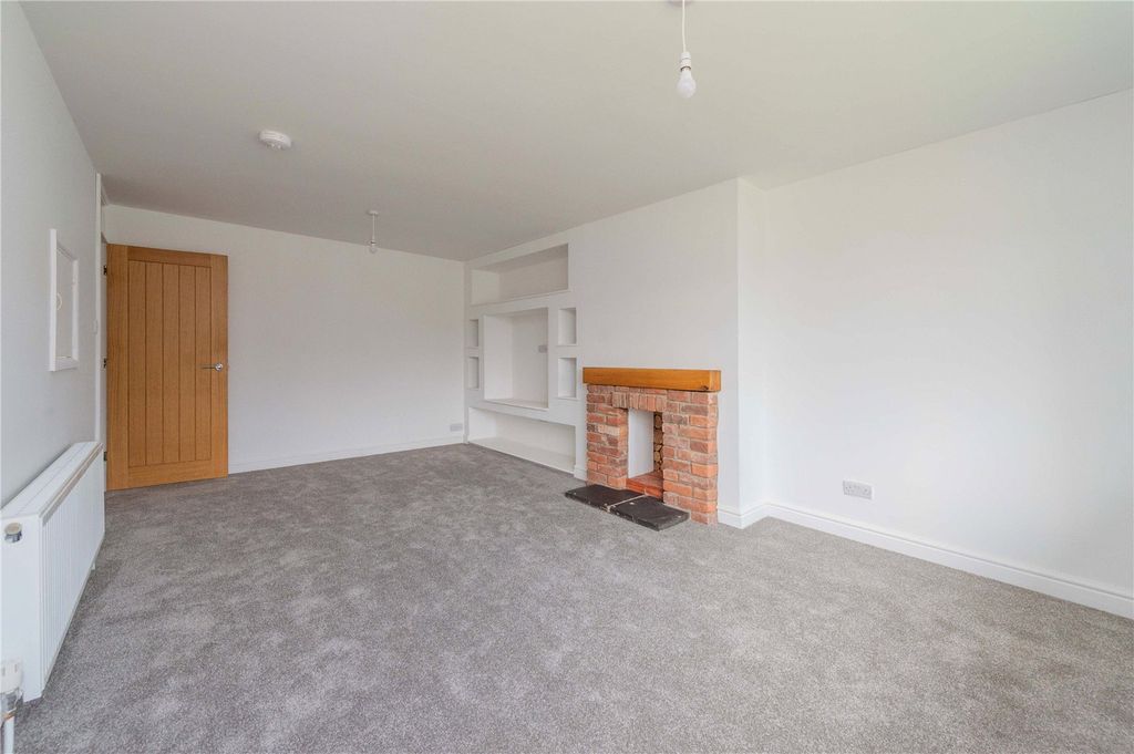 Property photo 2 of 18 Picture No. 07