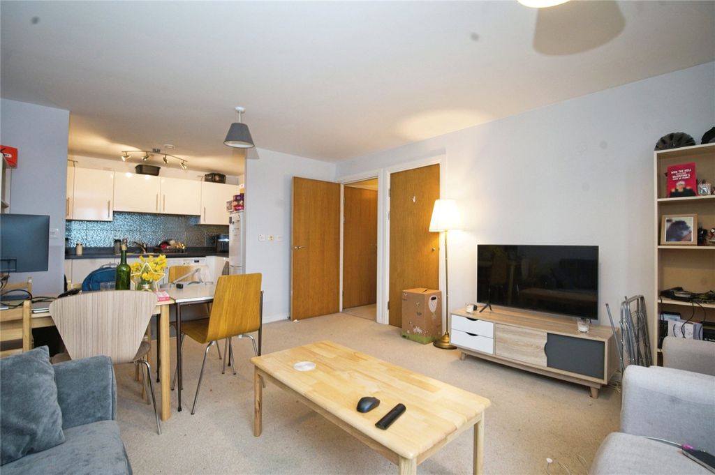 Property photo 2 of 17 Living/Dining Area