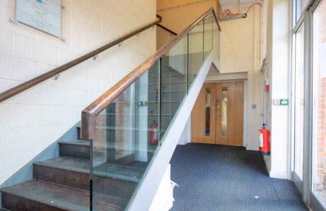 Property photo 3 of 4 Avebury-1A-Office-To-Let-Internal-2-641x415.Jpg