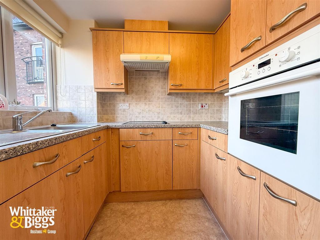 Property photo 3 of 21 20251212_120545512_Ios.Jpg