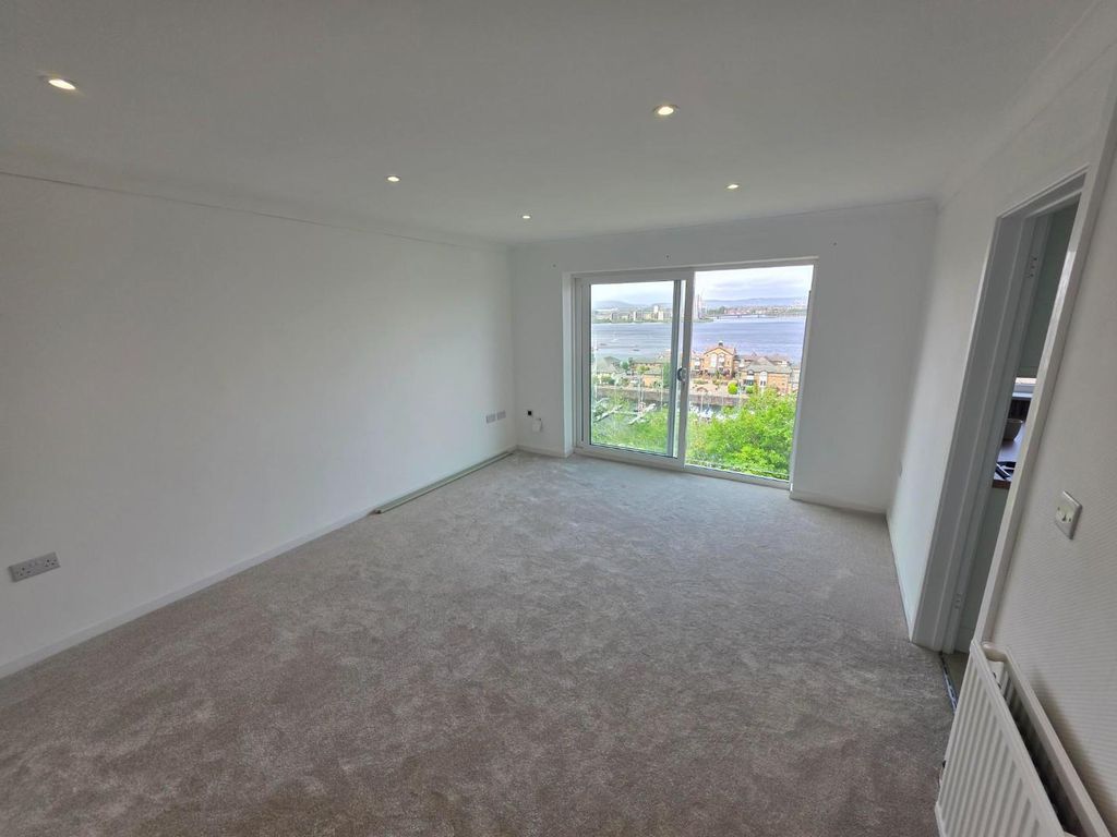 Property photo 2 of 11 Living Room.Jpg