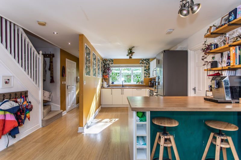 Property photo 2 of 24 Photo 4