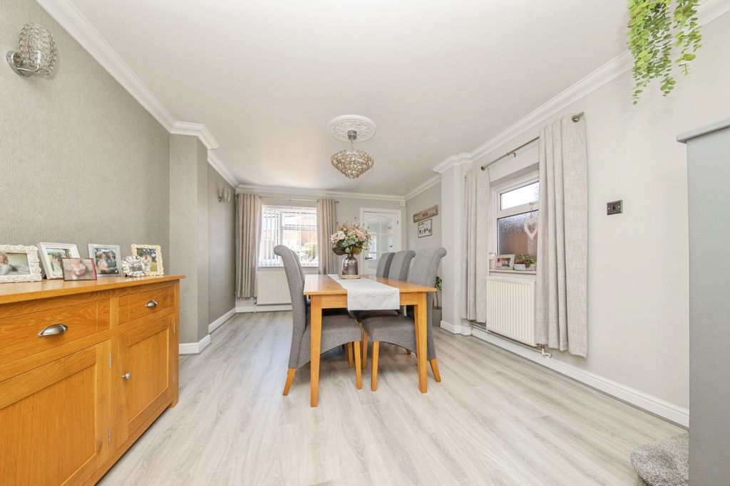Property photo 2 of 24 Pbox-Img.Jpg
