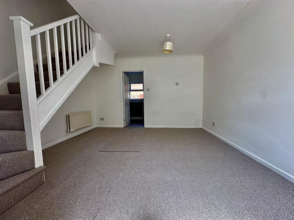 Property photo 3 of 9 5.Jpg