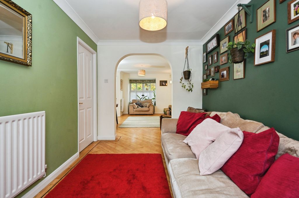 Property photo 2 of 15 Sitting Room