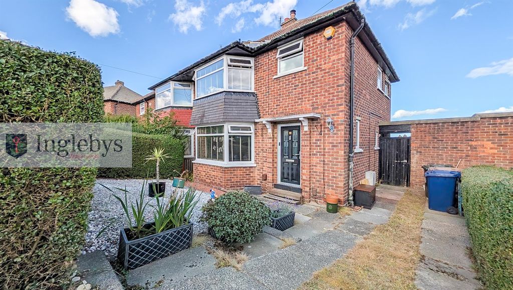 Property photo 1 of 25