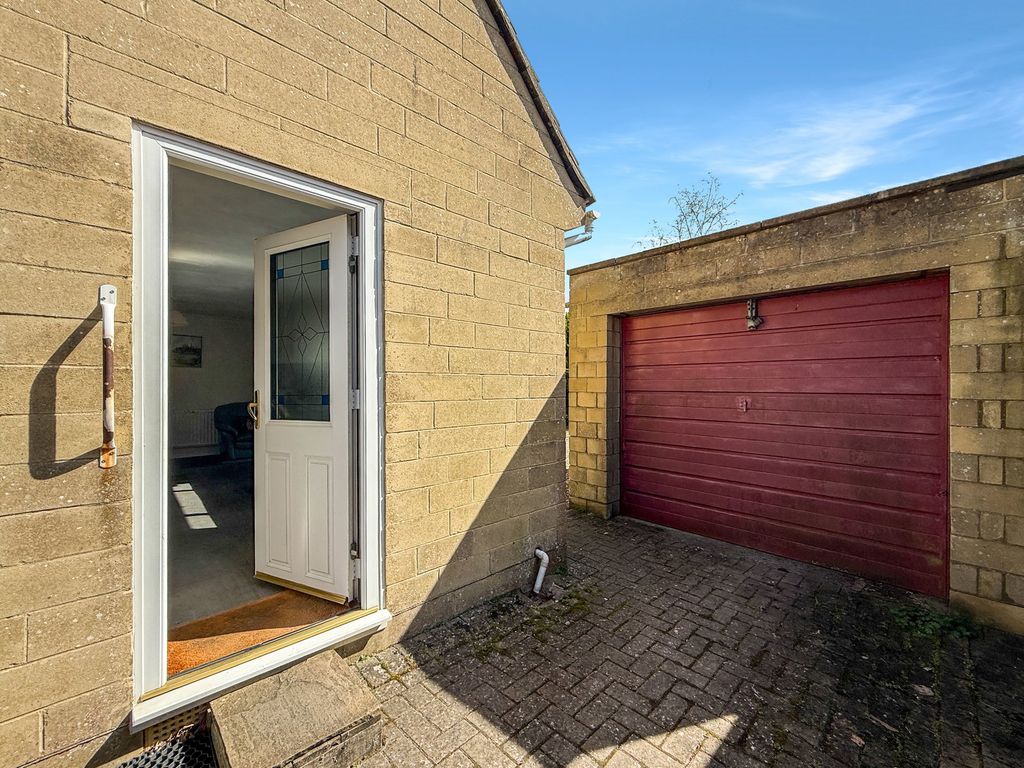 Property photo 2 of 24